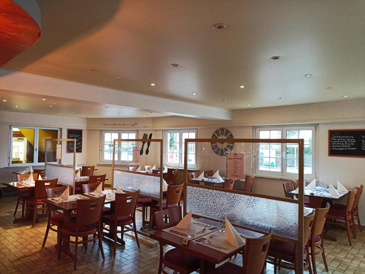 Hotel Restaurant De La Poste Mulhouse Ottmarsheim バンツェンハイム エクステリア 写真